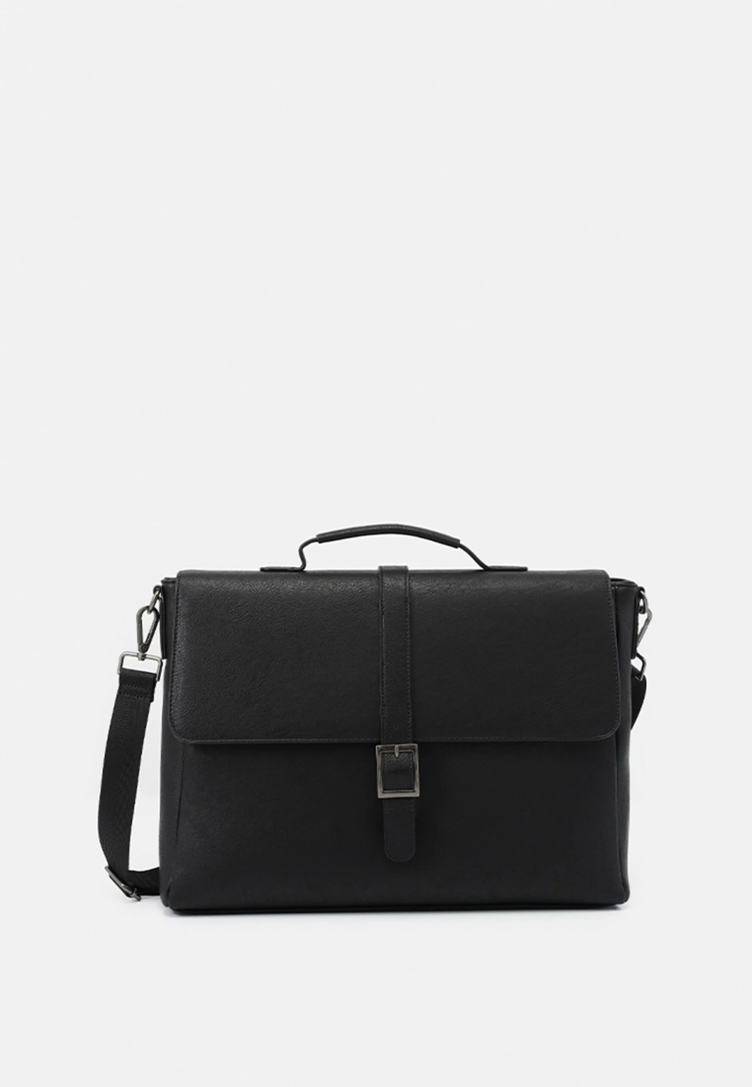 Pier One Aktetas - 802 - Black 1 Pier One Aktetas - 802 - Black