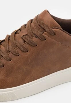 Pier One Unisex - Sneakers Laag - Cognac 11 Pier One Unisex - Sneakers Laag - Cognac -Pier One 1ede9a8d3f614add9e57eb38fcd5178b