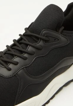 Pier One Unisex - Sneakers Laag - Black/White 11 Pier One Unisex - Sneakers Laag - Black/White -Pier One 383be7e17d7b4e6fb1f7aa6c378ae4ea