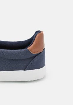 Pier One Unisex - Instappers - Dark Blue 11 Pier One Unisex - Instappers - Dark Blue -Pier One 389e4733b80f4869a0757e54a268f427