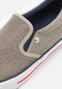 Pier One Unisex - Sneakers Laag - Taupe 11 Pier One Unisex - Sneakers Laag - Taupe -Pier One 6a1834ed7c0648ecb860954f8dc6f955