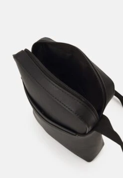 Pier One Schoudertas - Black -Pier One 8fa71f28a06d49cc87901cdc65bc9dd8