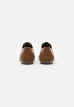 Pier One Leather - Veterschoenen - Camel 8 Pier One Leather - Veterschoenen - Camel -Pier One b0a0101d8b224d33a99d71010ae79dc4