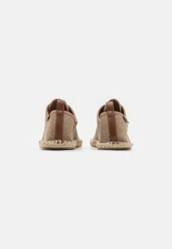 Pier One Sportieve Veterschoenen - Beige -Pier One d67a41eacb2b48d4940dc1a68500dacb