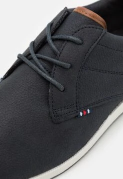 Pier One Sportieve Veterschoenen - Dark Blue/White 11 Pier One Sportieve Veterschoenen - Dark Blue/White -Pier One dff75f48d15744d2a2c522f733b15946