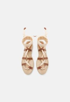 Pier One Leather - Sandalen Met Plateauzool - 003 - Off-White 11 Pier One Leather - Sandalen Met Plateauzool - 003 - Off-White -Pier One e7d31b5992104938afd655aba13c57dd