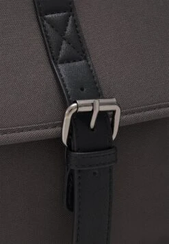 Pier One Schoudertas - Grey 7 Pier One Schoudertas - Grey -Pier One e9121233f5ce4ad7aeae6b296962bc75